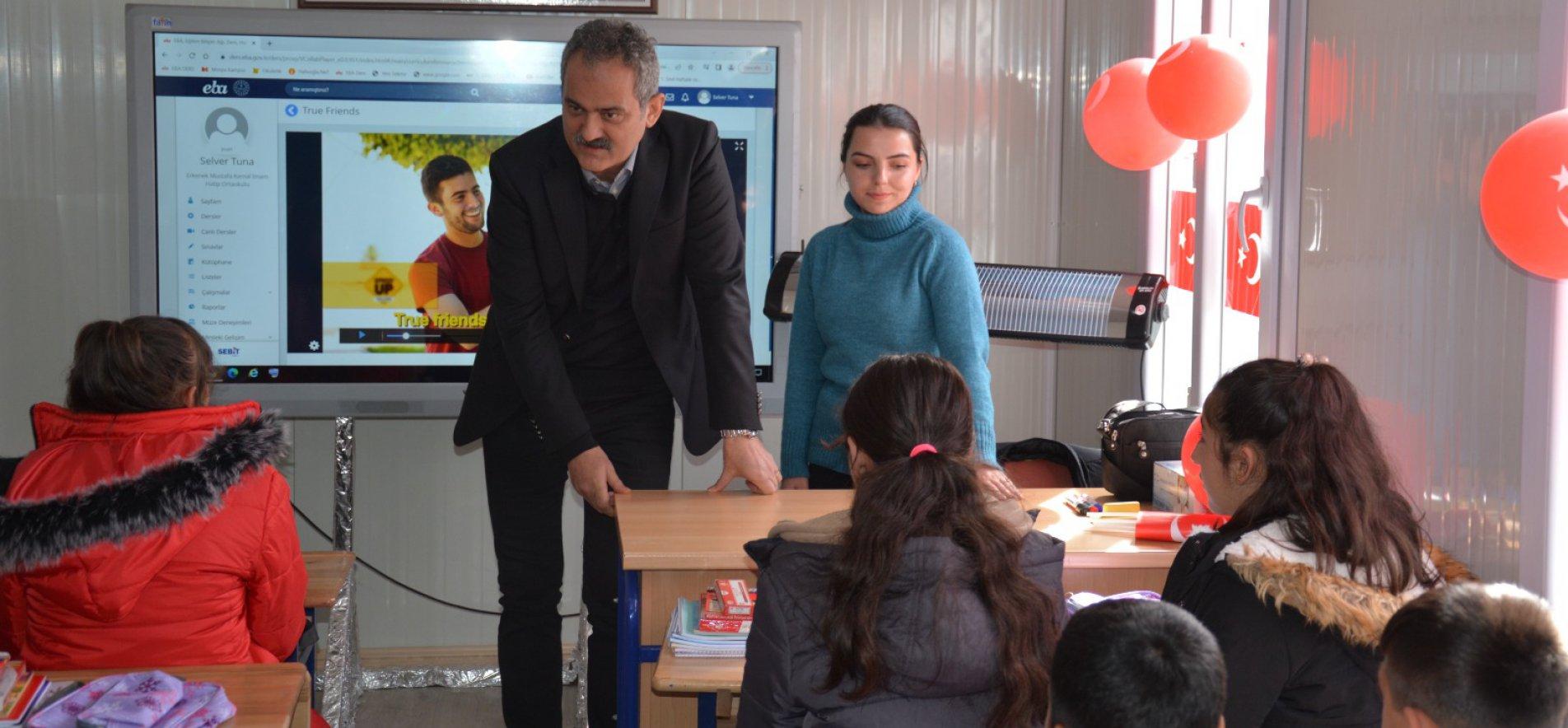EDUCATION CONTINUES AT 1 THOUSAND 476 POINTS IN THE EARTHQUAKE ZONE