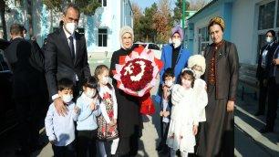 EMİNE ERDOĞAN AND MINISTER ÖZER VISIT TURKMEN-TURKISH SCHOOL IN ASHGABAT