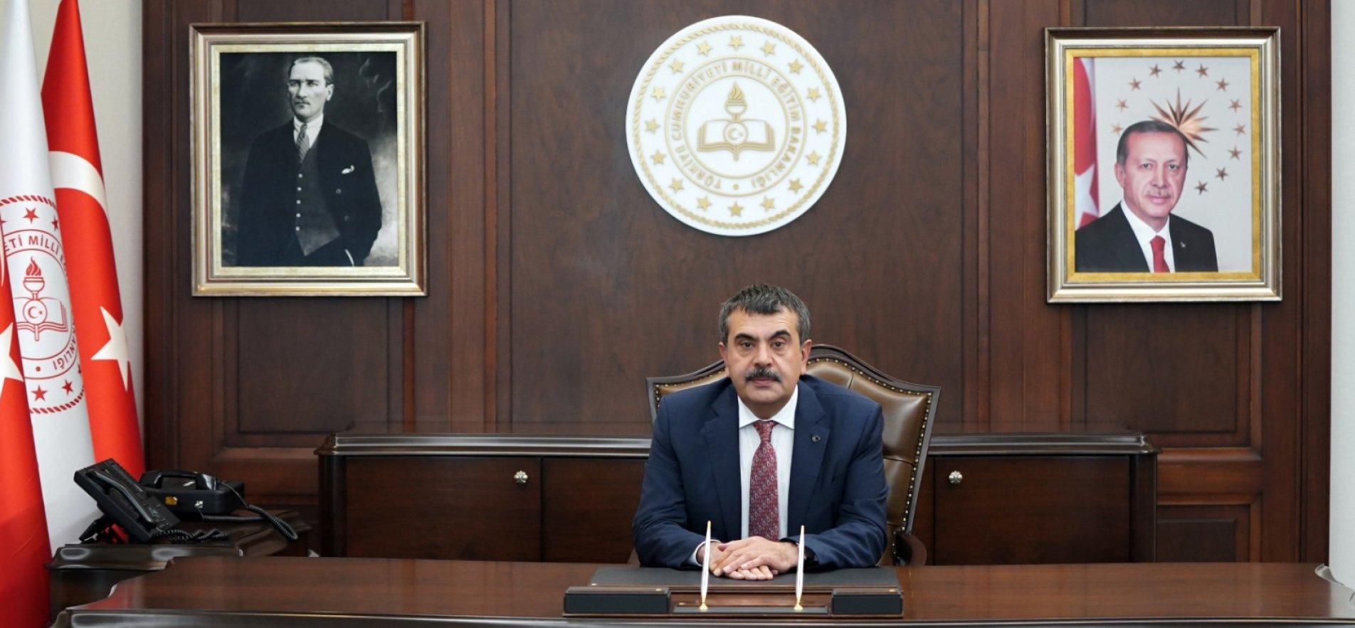 BAKAN TEKİN'DEN ŞEHİT ÖĞRETMEN NECMETTİN YILMAZ İÇİN ANMA MESAJI